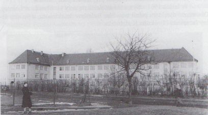 Budynek szkoły na Stabłowicach Historia