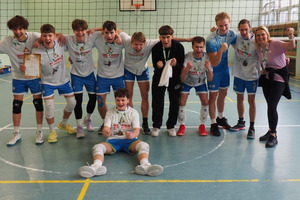 Drużyna LO6 - Zdobywcy pierwszego miejsca w MISTRZOSTWACH WROCŁAWIA W SIATKÓWCE CHŁOPCÓW